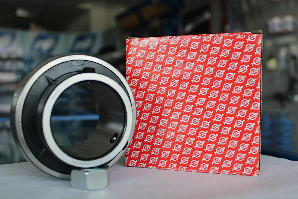 UC 211 rulment SLAVIA